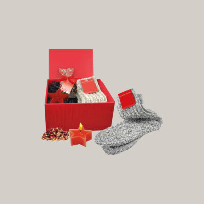 gemütliche-Socken-in-Präsentkorb